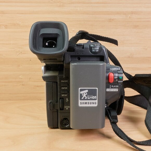 Vintage Samsung SCL610 Hi8 Camcorder / NTSC / Tested & Working - Picture 6 of 8